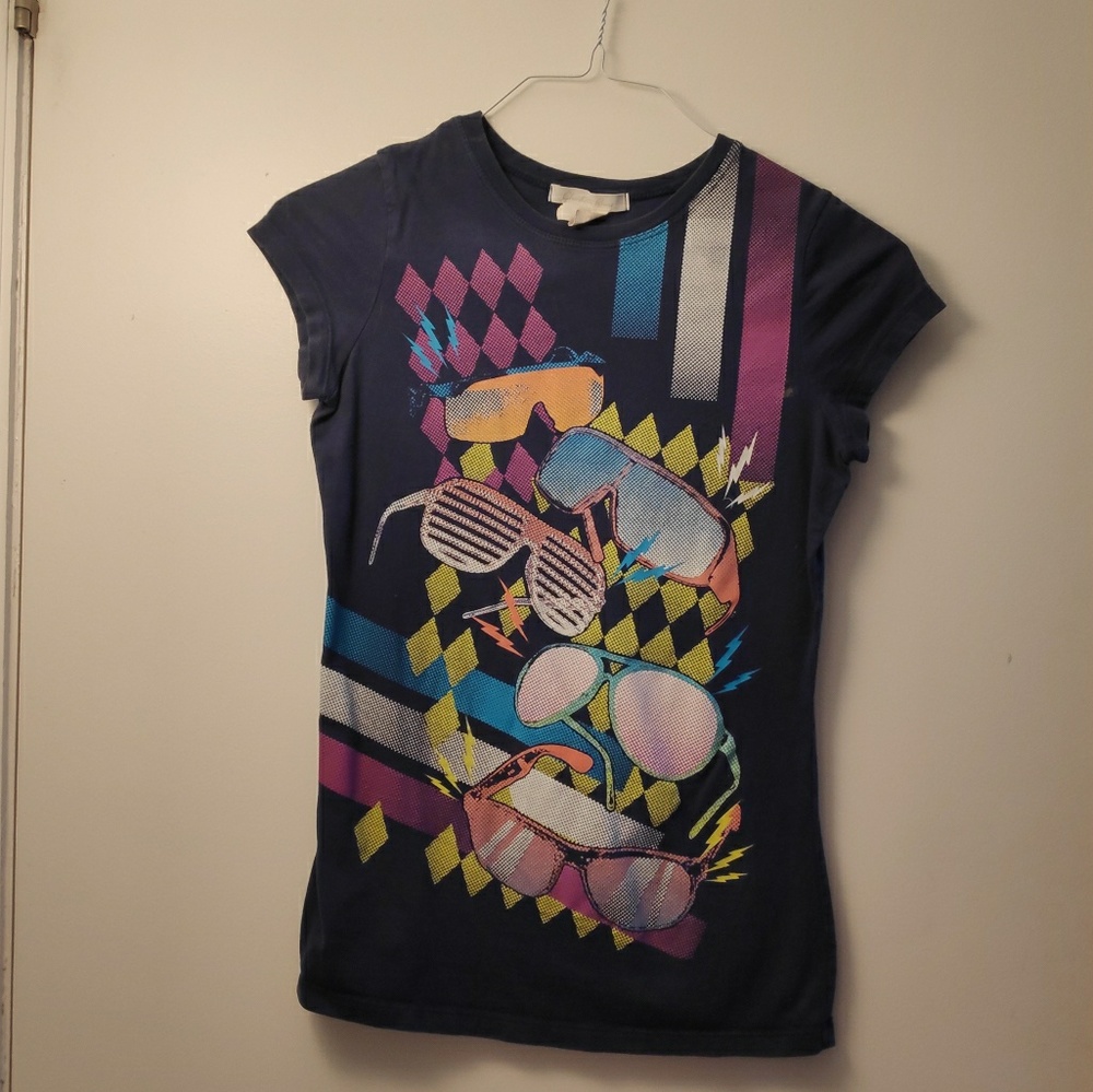 Graphic tee